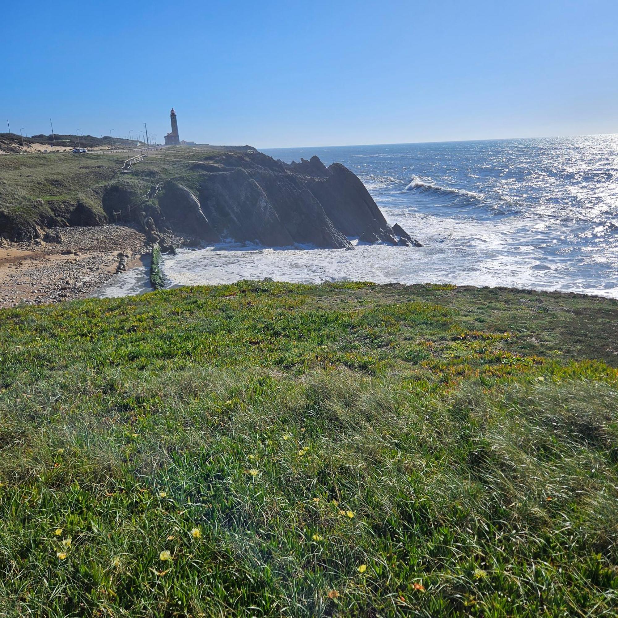 شقة Nazare Uninterrupted Views And Sounds Of The Sea باتاياس المظهر الخارجي الصورة